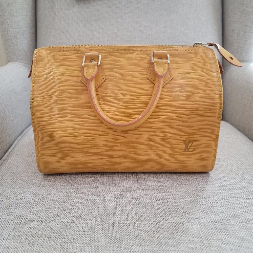 Louis Vuitton Epi Speedy 25 Yellow - Picture 3 of 16